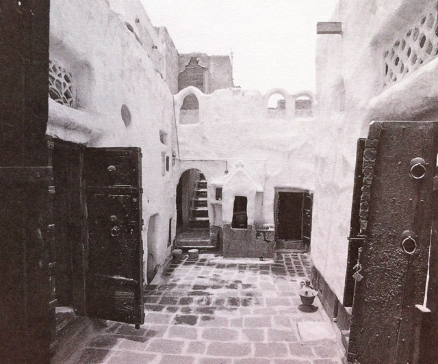 Cours intérieure d'une maison traditionnelle dans le quartier juif de Sanaa.
